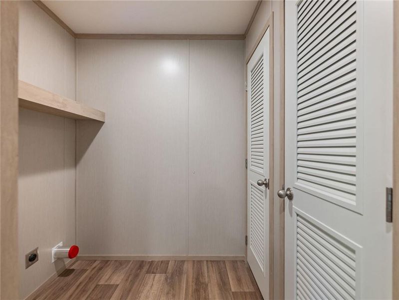 Spacious, unfurnished interior of a new home in , Gainesville (Image 17).