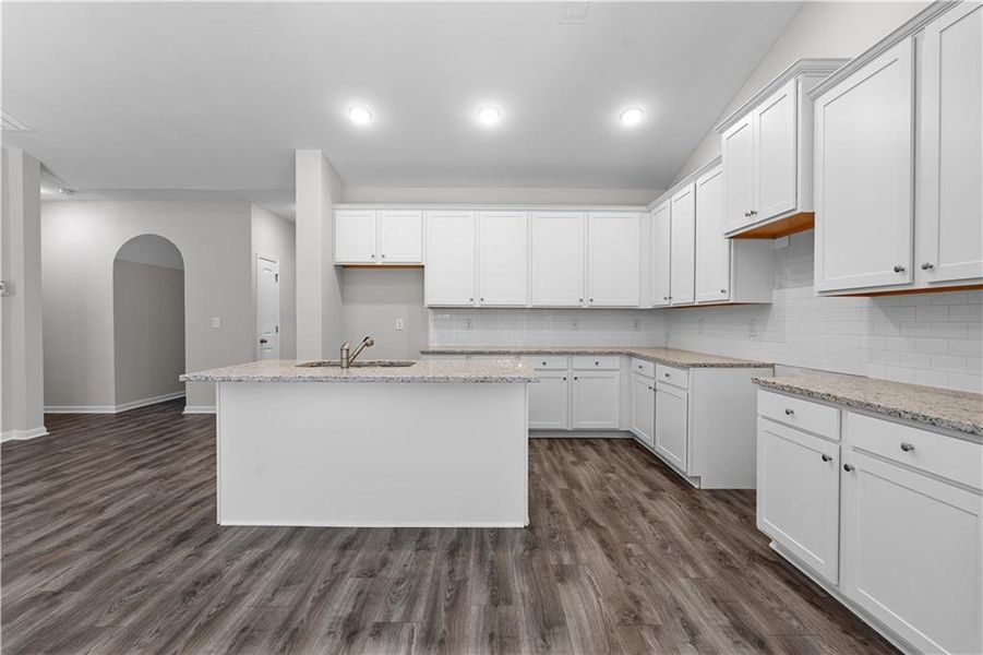 Furnished interior view inside a new home in , Villa Rica (Image 7).