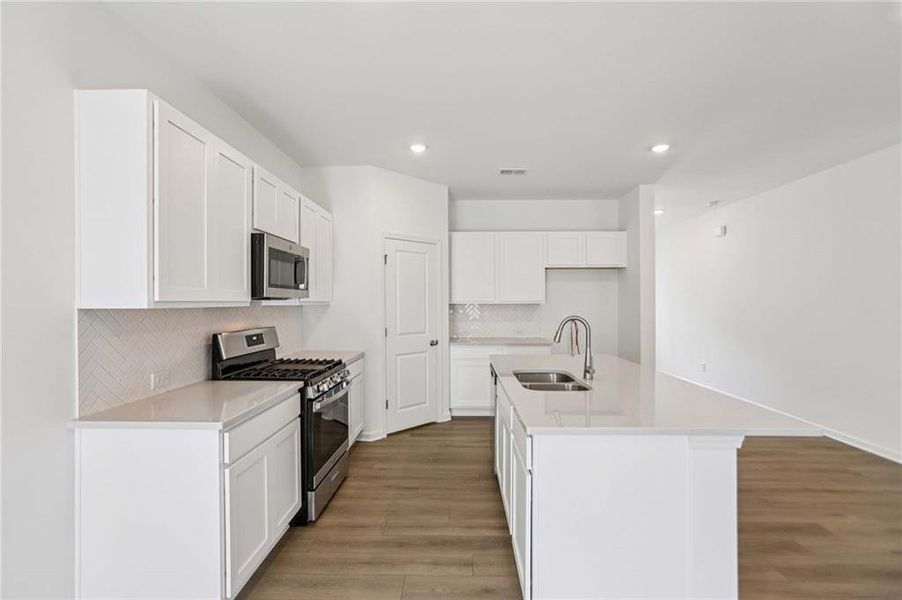 Furnished interior view inside a new home in The Pointe at Heron Bay, Locust Grove (Image 9).