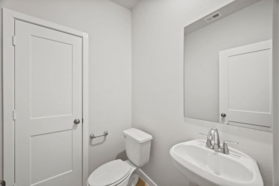 Furnished interior view inside a new home in Magnolia Springs, Montgomery (Image 6). Furnished interior view inside a new home in Magnolia Springs, Montgomery (Image 6).