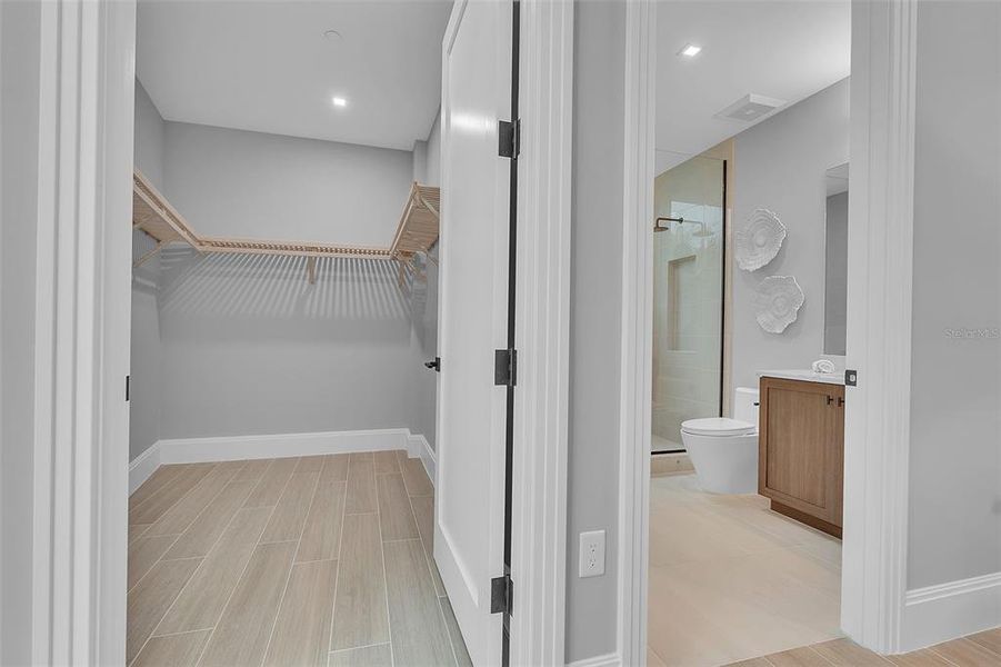 Spacious, unfurnished interior of a new home in , Sarasota (Image 24). Spacious, unfurnished interior of a new home in , Sarasota (Image 24).