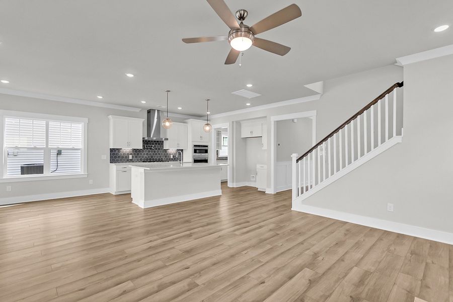Spacious, unfurnished interior of a new home in Six Oaks, Summerville (Image 25).