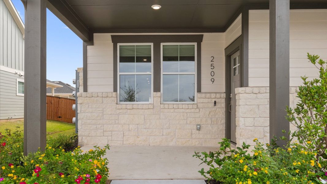Exterior details and patio area of a home in Avery Centre, Round Rock (Image 3).