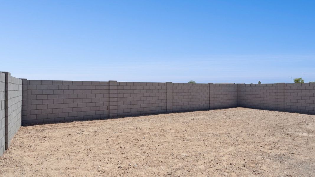 Exterior details and patio area of a home in Magma Ranch Vistas, Florence (Image 14).