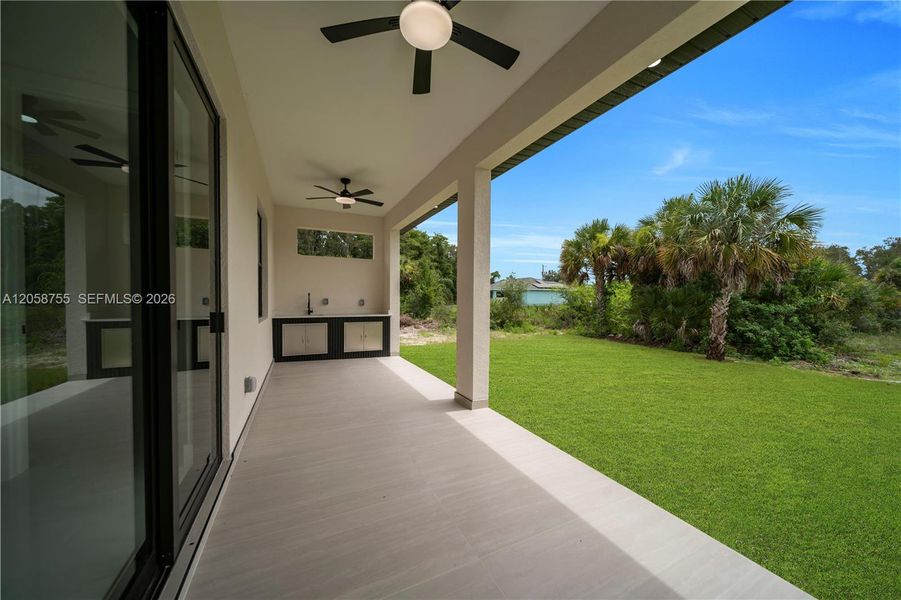 Exterior details and patio area of a home in , Lehigh Acres (Image 3).