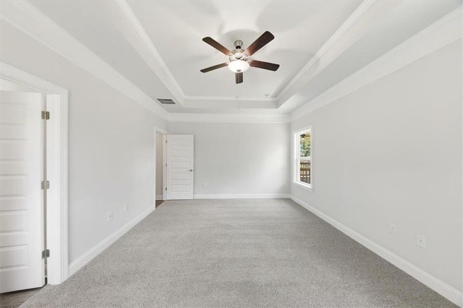 Spacious, unfurnished interior of a new home in Tuscany Hills, Douglasville (Image 19).