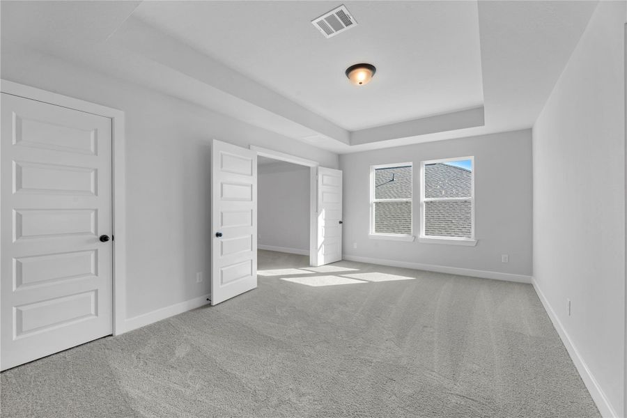 Representative image. Features, specifications, selections and colors may vary.