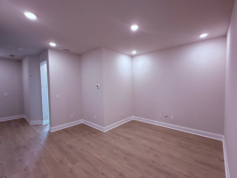 Spacious, unfurnished interior of a new home in Promenade at Clari Park, Murfreesboro (Image 7).