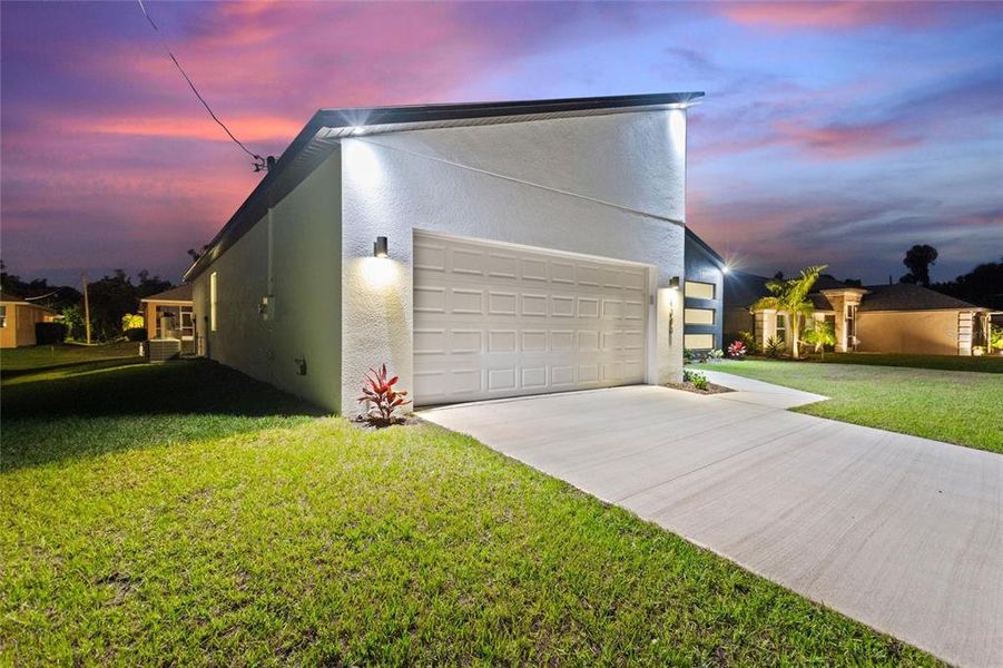 Exterior details and patio area of a home in , Arcadia (Image 20).
