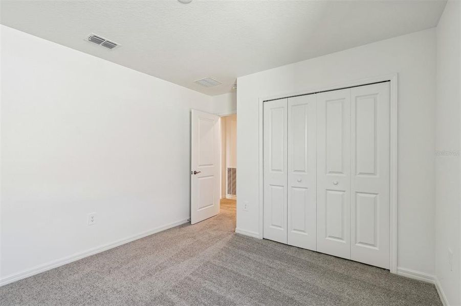 Spacious, unfurnished interior of a new home in Southpointe, Palmetto (Image 12).