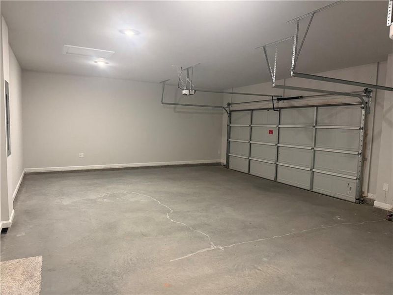 Spacious, unfurnished interior of a new home in Fowler Farms, Auburn (Image 25).