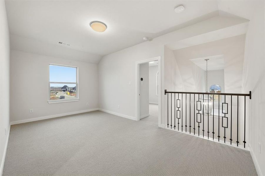 Spacious, unfurnished interior of a new home in Wildflower Ranch, Northlake (Image 26).