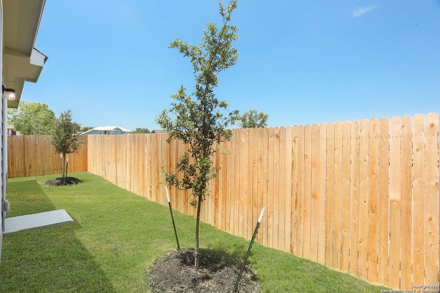 Image 44 of a home in Fairway Crossing 40s.