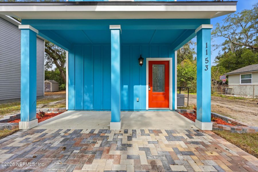 Exterior details and patio area of a home in , Jacksonville (Image 3).