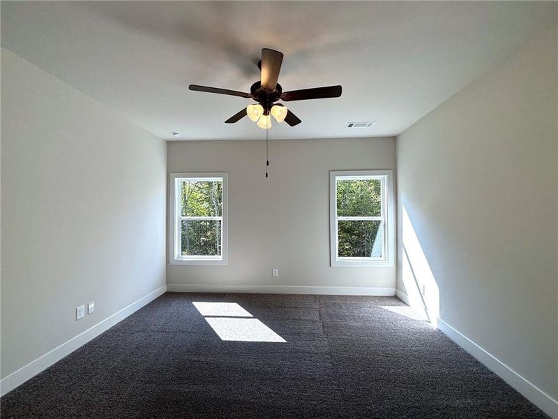Spacious, unfurnished interior of a new home in , Gainesville (Image 21).