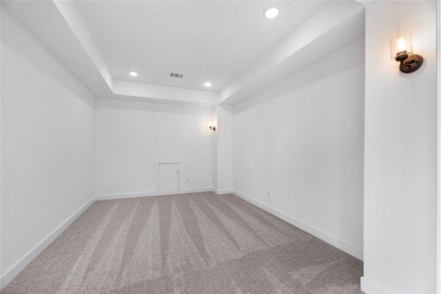 Spacious, unfurnished interior of a new home in Grange - 55', Katy (Image 11).