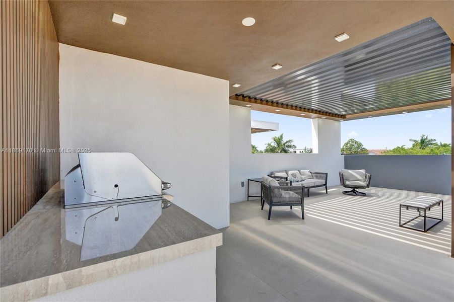 Furnished interior view inside a new home in , Fort Lauderdale (Image 6). Furnished interior view inside a new home in , Fort Lauderdale (Image 6).