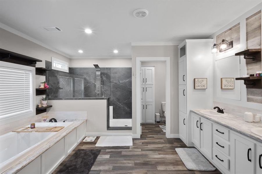 Furnished interior view inside a new home in , Decatur (Image 15).