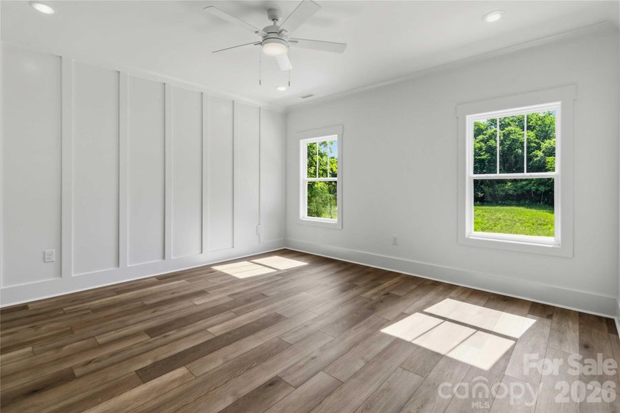 Spacious, unfurnished interior of a new home in , Clover (Image 32).