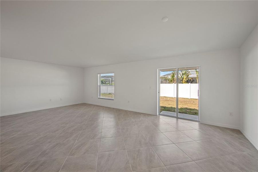 Spacious, unfurnished interior of a new home in Rotonda Lakes, Rotonda West (Image 12).