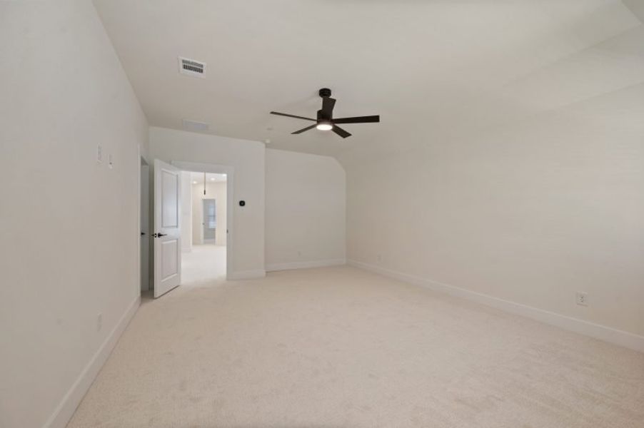 Spacious, unfurnished interior of a new home in Chelsea Commons, Allen (Image 17). Spacious, unfurnished interior of a new home in Chelsea Commons, Allen (Image 17).