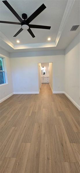 Spacious, unfurnished interior of a new home in , Rotonda West (Image 11).