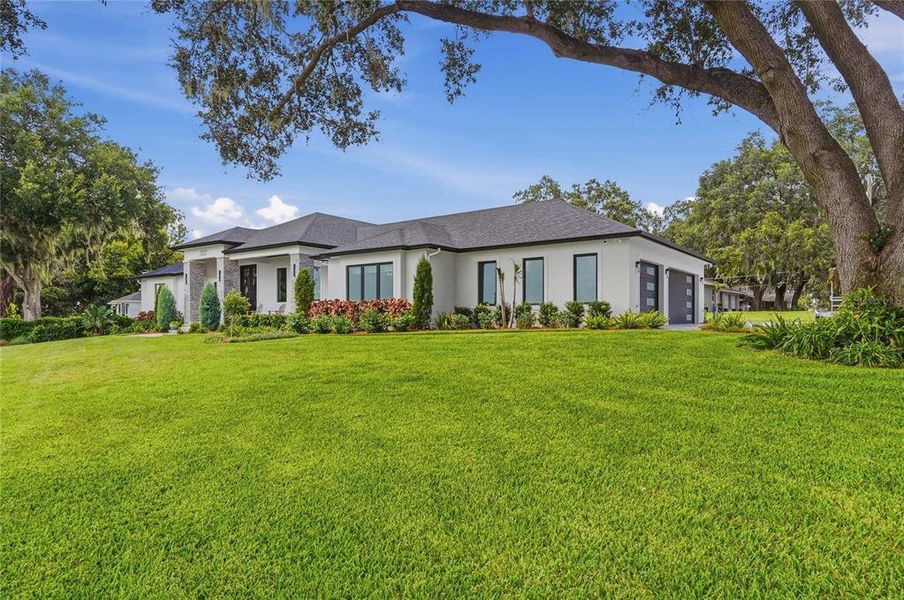 Image 85 of a home in .