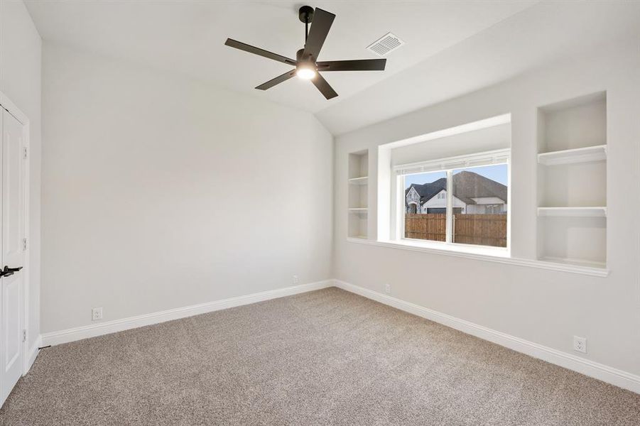 Spacious, unfurnished interior of a new home in Coyote Crossing, Godley (Image 31). Spacious, unfurnished interior of a new home in Coyote Crossing, Godley (Image 31).