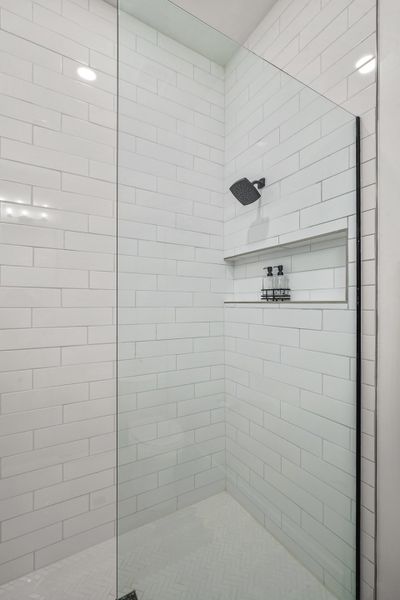 Representative interior finishes for a home built from the Escondido by LEH. Homes in Verdancia, El Paso (Image 23).