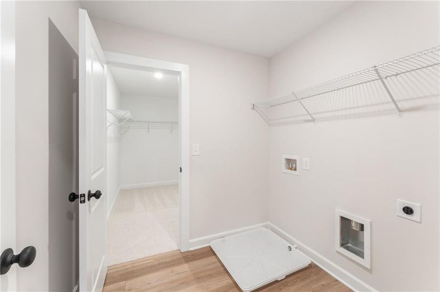 Spacious, unfurnished interior of a new home in , Marietta (Image 62).