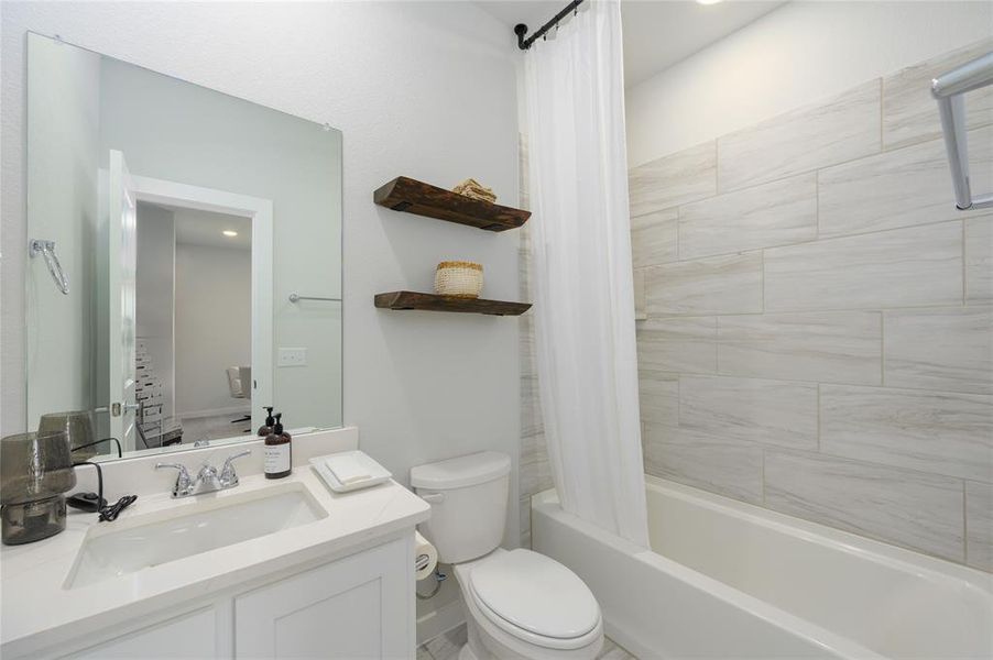 Furnished interior view inside a new home in Heritage Grove, Blue Ridge (Image 5).