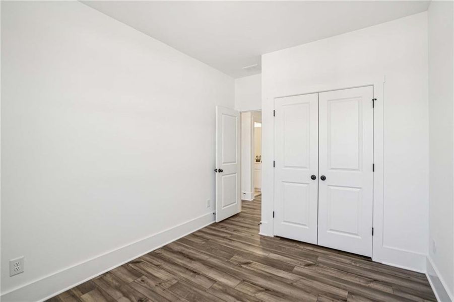 Spacious, unfurnished interior of a new home in Park Vue, Atlanta (Image 24).