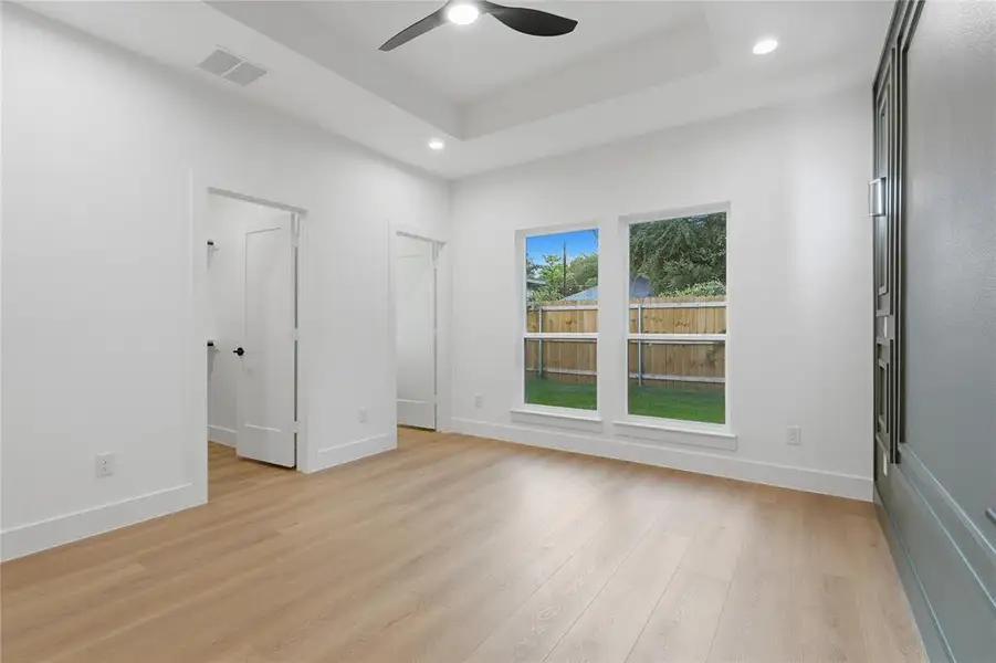 Spacious, unfurnished interior of a new home in , Dallas (Image 13). Spacious, unfurnished interior of a new home in , Dallas (Image 13).