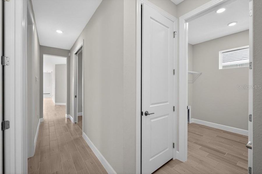 Spacious, unfurnished interior of a new home in Esplanade at Wiregrass Ranch, Wesley Chapel (Image 31).