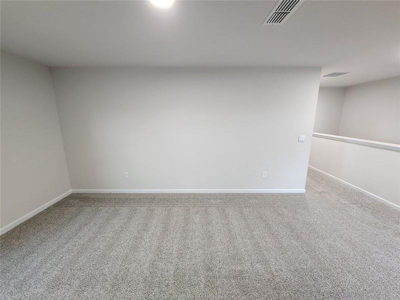 Spacious, unfurnished interior of a new home in The Oaks at Dawson, Dawsonville (Image 42). Spacious, unfurnished interior of a new home in The Oaks at Dawson, Dawsonville (Image 42).