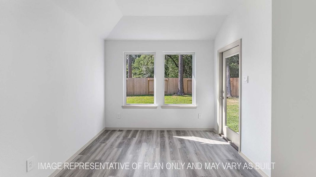 Spacious, unfurnished interior of a new home in Reserve at Mallard Lakes, Orange (Image 12).