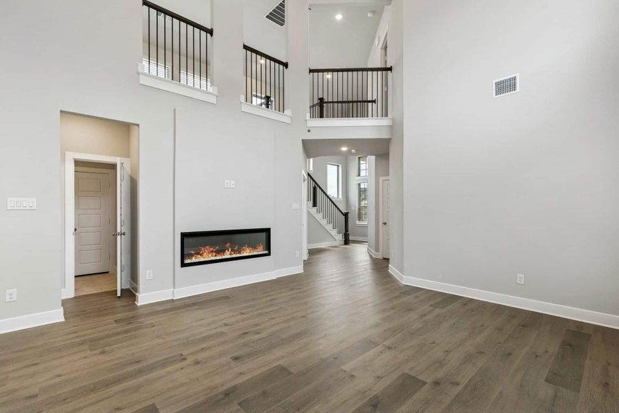 Spacious, unfurnished interior of a new home in Solterra Texas, Mesquite (Image 20).