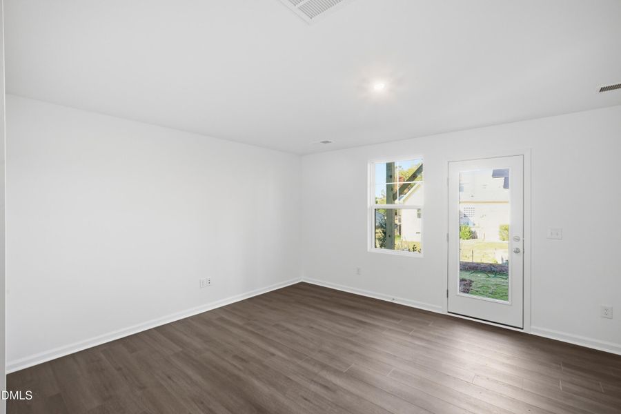 SUN_ElmGrove_Pic_Wyatt-05