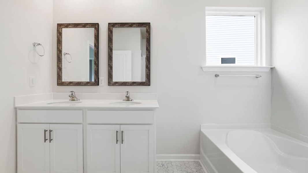Furnished interior view inside a new home in Hunters Ridge, Woodruff (Image 11).