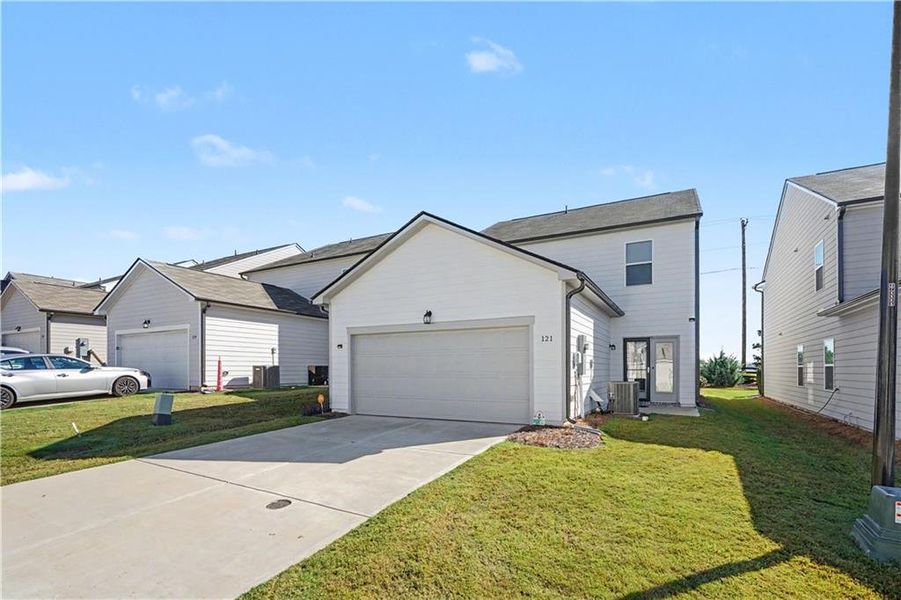 Front exterior of a new home in Casteel, Bethlehem, GA, highlighting curb appeal (Image 25).