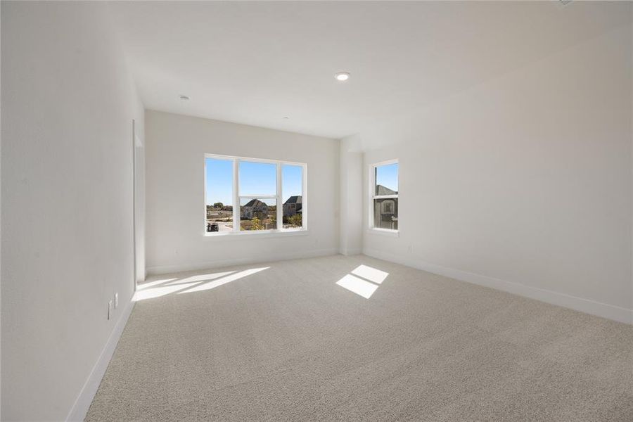 Spacious, unfurnished interior of a new home in Talia, Mesquite (Image 13).