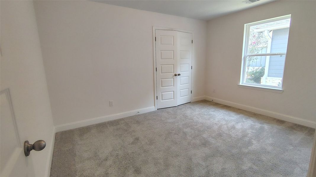 Spacious, unfurnished interior of a new home in Greystone, Angleton (Image 14).