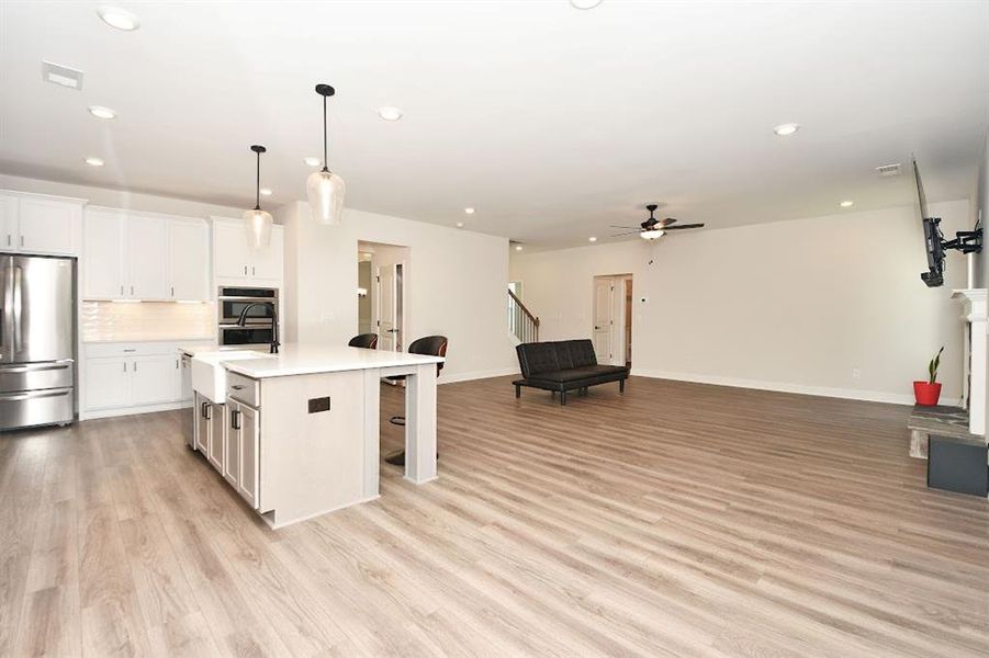 Furnished interior view inside a new home in , Dallas (Image 6).