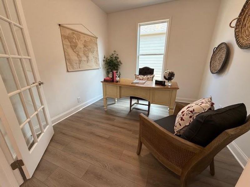 Furnished interior view inside a new home in Echols Farm, Hiram (Image 17).