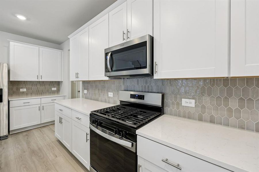 Photo is not of the actual home, but is an inspirational photo of builder’s model home and may depict options, furnishings, and/or decorator features that are not included.