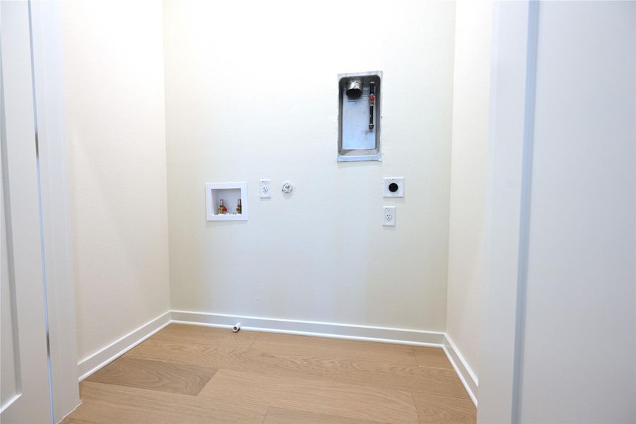 Spacious, unfurnished interior of a new home in , Austin (Image 20).