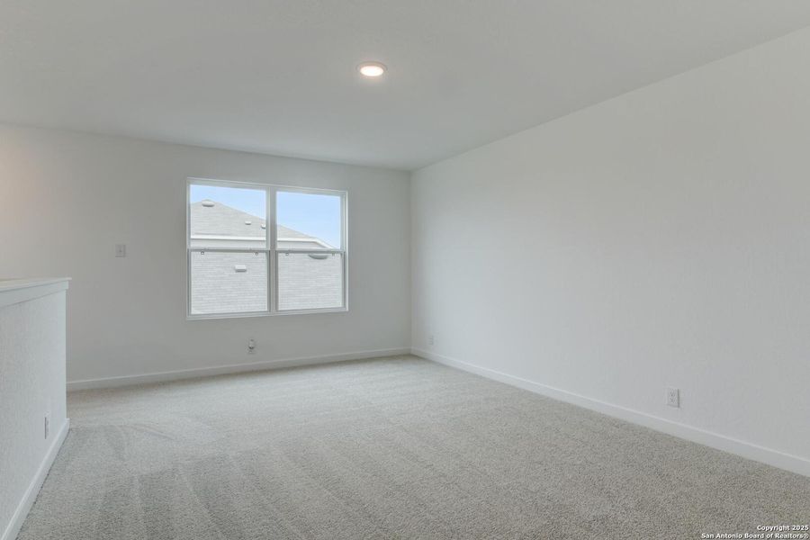 Spacious, unfurnished interior of a new home in The Arbors at the Wilder, Adkins (Image 22).