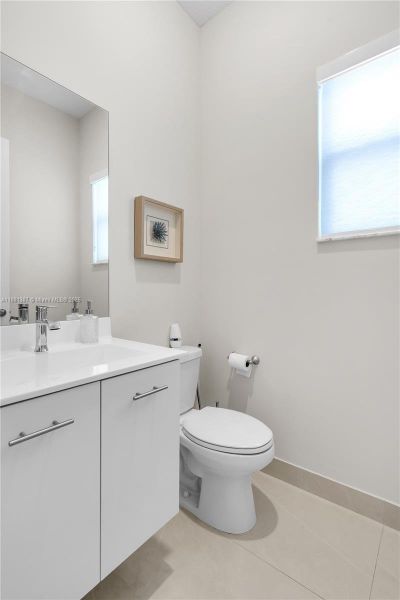 Furnished interior view inside a new home in , Miramar (Image 27).