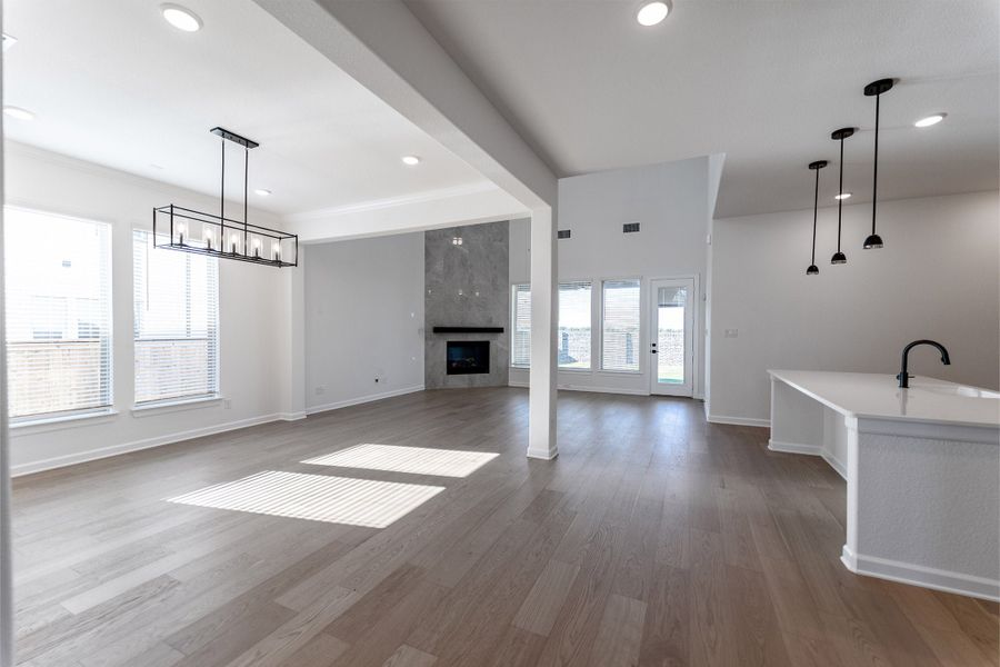 Spacious, unfurnished interior of a new home in Green Meadows, Celina (Image 23).