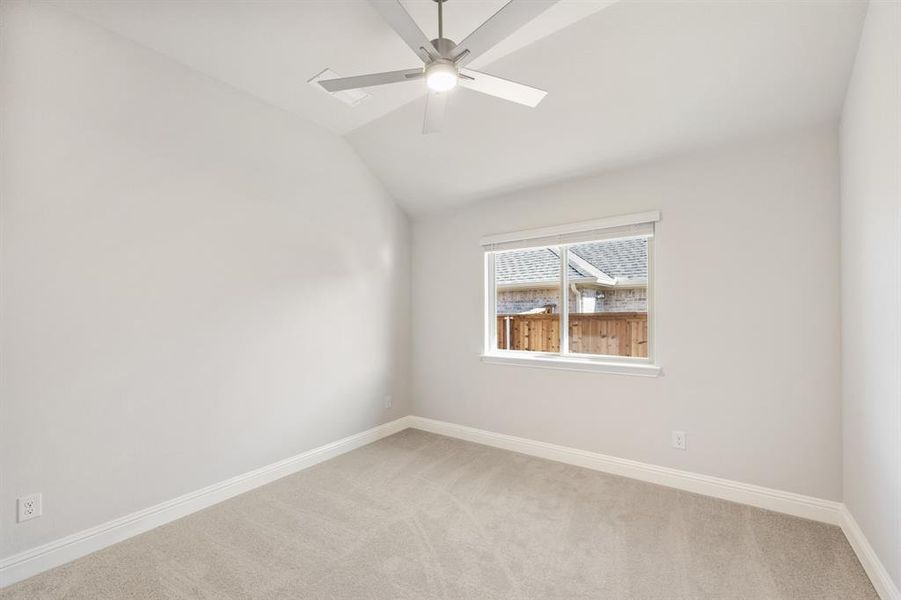 Spacious, unfurnished interior of a new home in Terracina, Rockwall (Image 25).